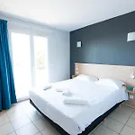 Hotel Comfort La Tour De Mare 4*