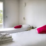 Comfort La Tour De Mare Hotel 4*