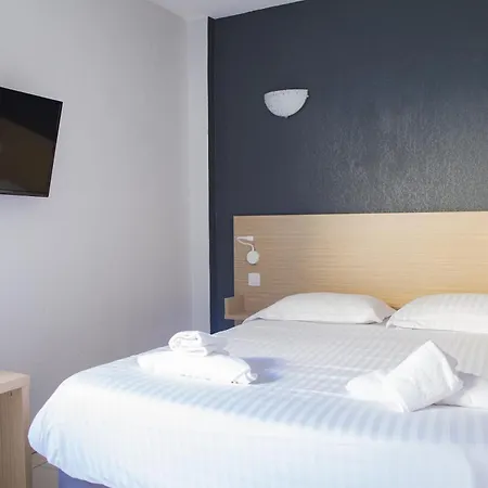 Comfort La Tour De Mare Hotell Fréjus