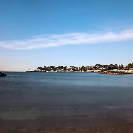Zenitude Hôtel-résidences La Tour De Mare Hotel 4*
