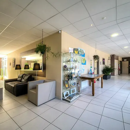 Hotel apartamentowy Comfort La Tour De Mare 3*