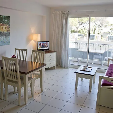 Comfort La Tour De Mare Ξενοδοχείο με διαμερίσματα 4*