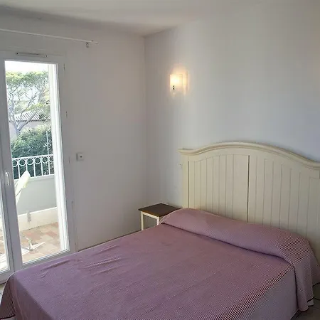 Comfort La Tour De Mare 4*