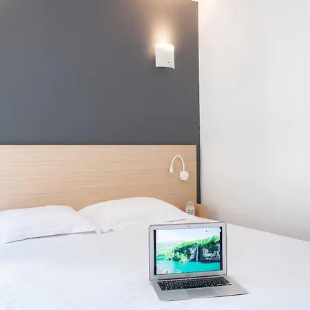 호텔 Comfort La Tour De Mare Fréjus