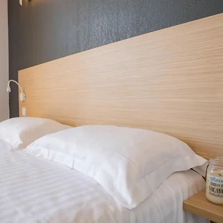 호텔 Comfort La Tour De Mare 4*