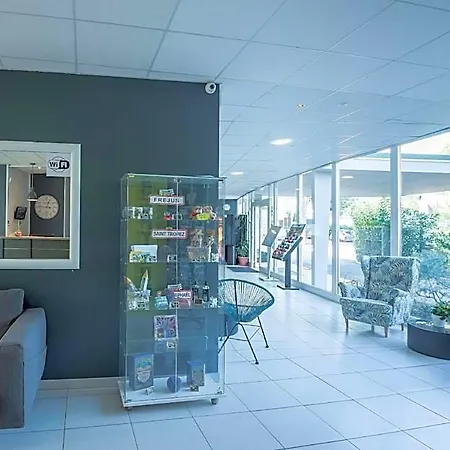 Comfort La Tour De Mare Apart-hotel