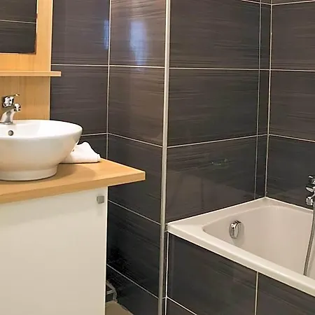 Apart-hotel Comfort La Tour De Mare 4*