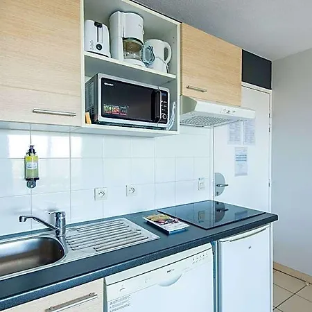 Comfort La Tour De Mare 4*