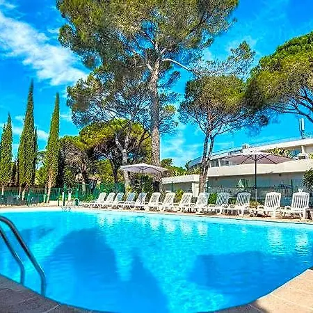 Zenitude Hôtel-résidences La Tour De Mare 4* Fréjus