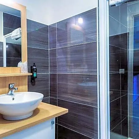 Zenitude Hôtel-résidences La Tour De Mare Appart hôtel 4*