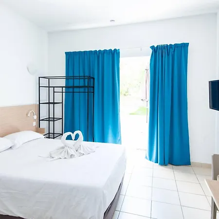 Zenitude Hôtel-résidences La Tour De Mare Appart hôtel Fréjus