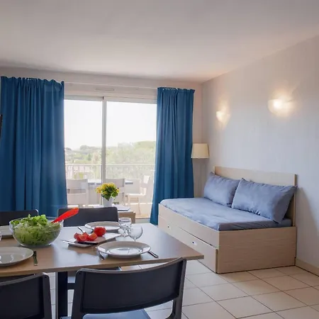 Zenitude Hôtel-résidences La Tour De Mare 4*