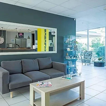 Comfort La Tour De Mare 4* Фрежюс