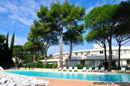 Ξενοδοχείο με διαμερίσματα Comfort La Tour De Mare