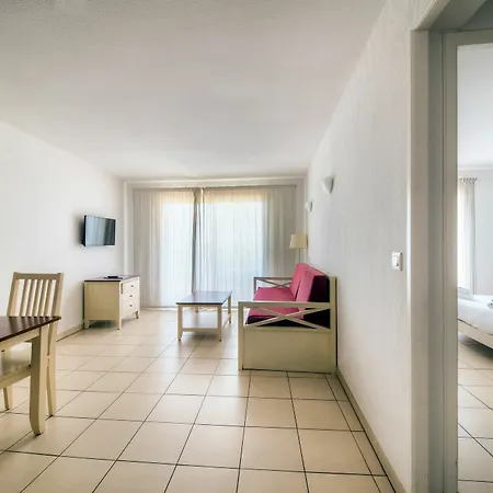 Zenitude Hôtel-résidences La Tour De Mare 4*