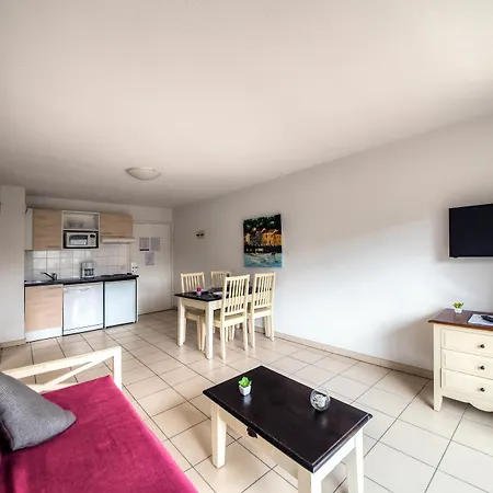 Comfort La Tour De Mare Hotel