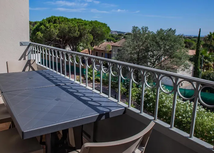 Comfort La Tour De Mare Frejus