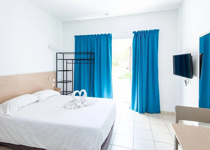 Comfort La Tour De Mare 4*