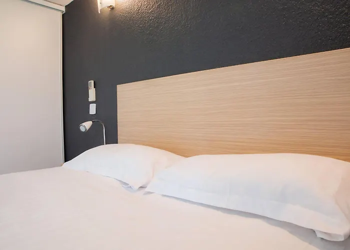 Comfort La Tour De Mare 酒店 Fréjus