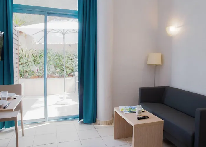 酒店 Comfort La Tour De Mare Fréjus