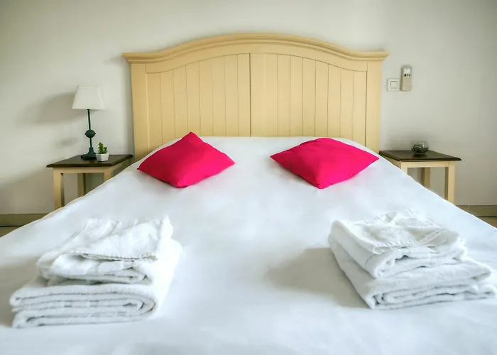 Comfort La Tour De Mare فندق Fréjus