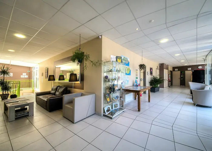فندق Comfort La Tour De Mare 4*